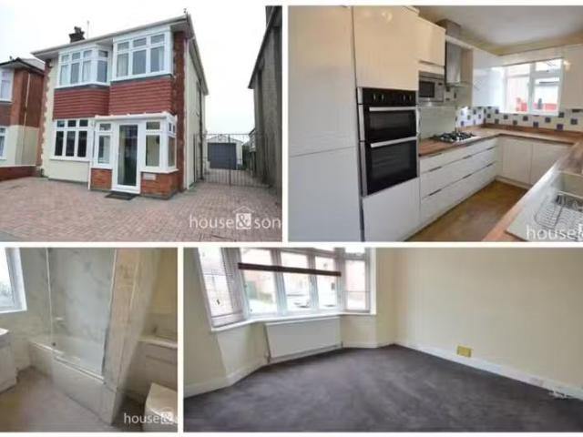 Cozy 1 BA 3 bedroom detached house for rent in The Grove, Moor.