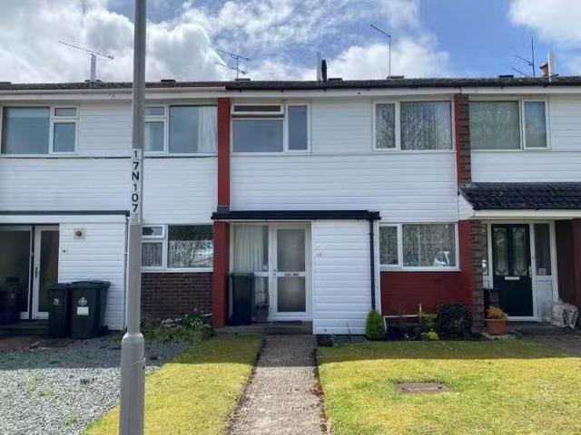 Deal! 1 BA 3 bedroom terraced house for rent in Northport Driv.