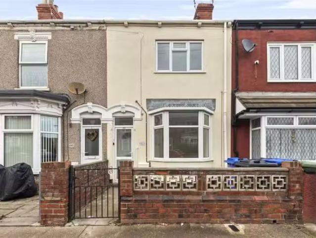 Deal! 1 BA 3 bedroom terraced house for rent in David Street.