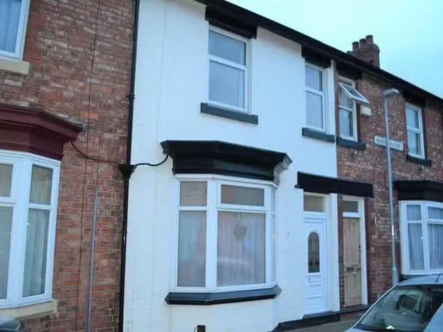 Just in! 1 BA 3 bedroom terraced house for rent in Grosvenor S.