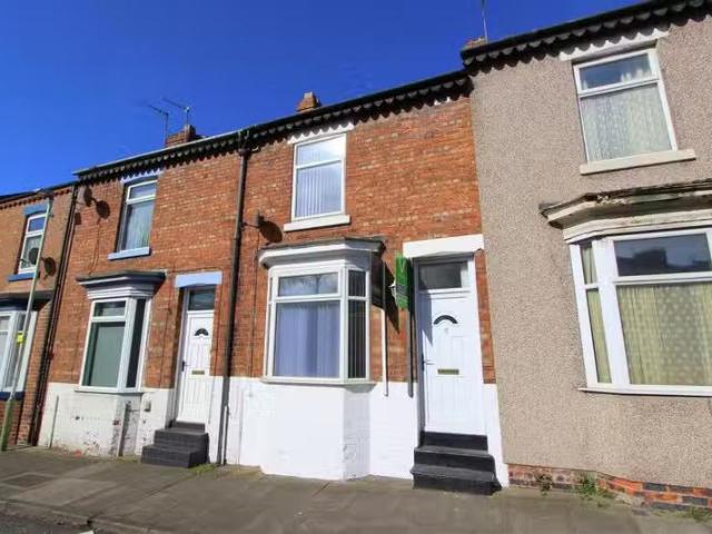 Nice 1 BA 3 bedroom terraced house for rent in Wilson Street.