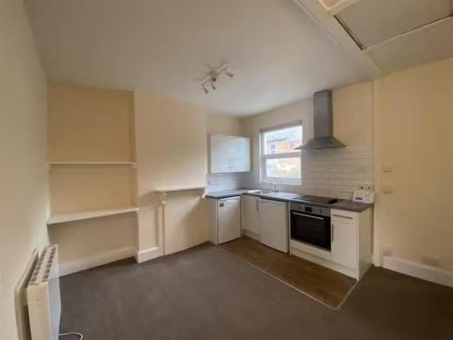 For Rent! 1 BA 1 bedroom apartment for rent in Vincent Place.