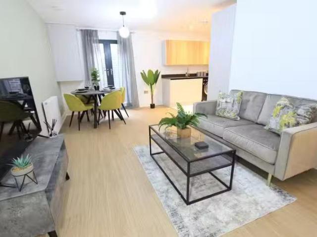 Charming 1 BA 1 bedroom apartment for rent in Flat, Cabot Mew.