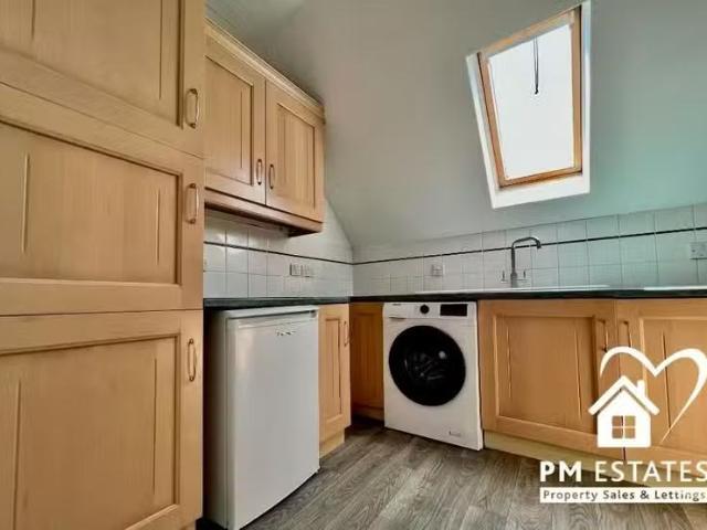 Cozy 1 BA 1 bedroom apartment for rent in Nails Lane, Bishop's.