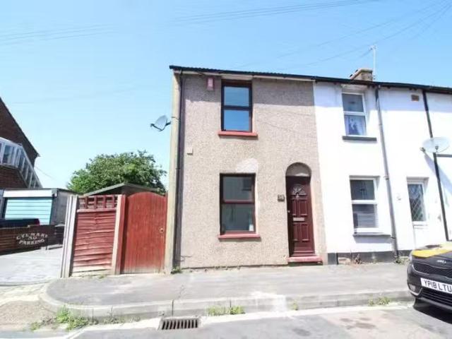 New 1 BA 1 bedroom end of terrace house for rent in Rural Vale.