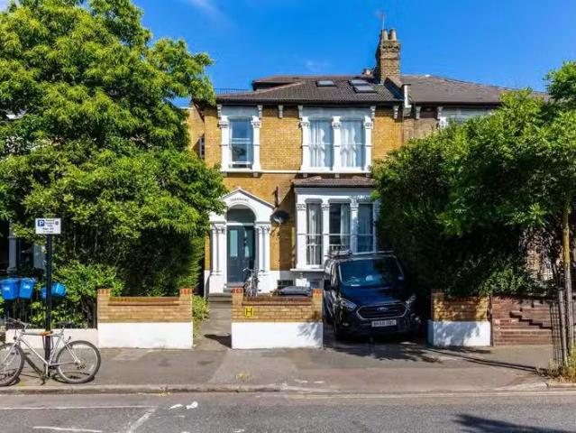 New 1 BA 1 bedroom flat for rent in Evering Road, London, E5