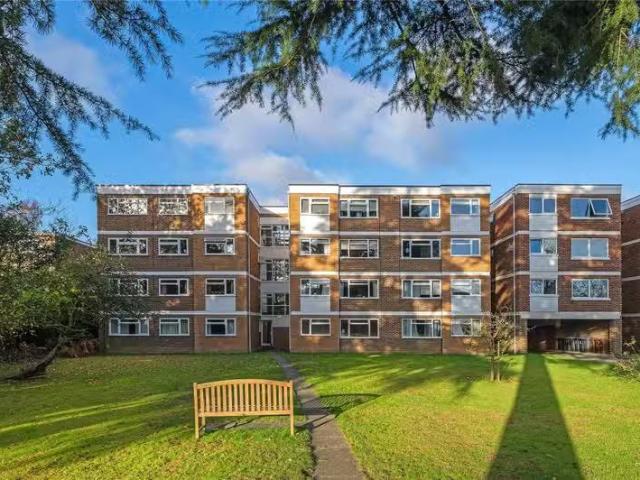 Cheap 1 BA 1 bedroom flat for rent in Hayne Road, Beckenham, BR3