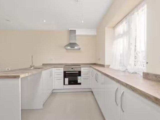 For Rent! 1 BA 1 bedroom flat for rent in Ongar Road, CM15