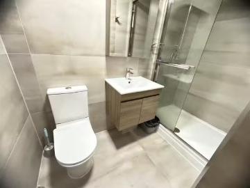 Charming 1 BA 1 bedroom flat for rent in Lombard Street, West.