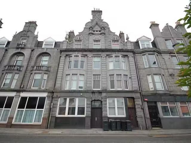 Cheap 1 BA 1 bedroom flat for rent in Market Street, Aberdeen.