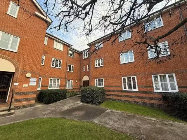 Rental! 1 BA 1 bedroom flat for rent in Mill Bridge, Halstead.