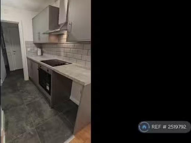 Rental! 1 BA 1 bedroom flat for rent in Tomkinson Road, Nuneat.