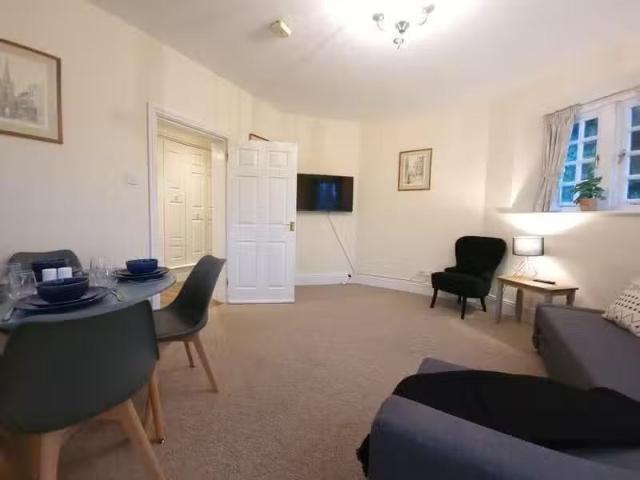 Charming 1 BA 1 bedroom flat for rent in The Old Dairy, Bourne.