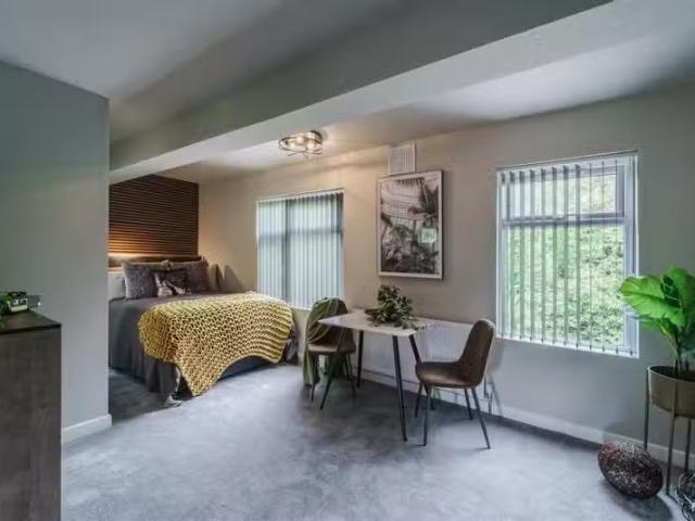 For Rent! 1 BA 1 bedroom house share for rent in Holyhead Road.