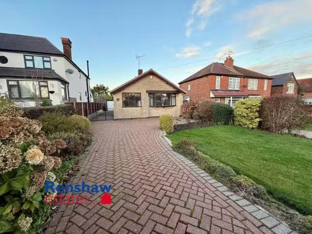 Cheap 1 BA 2 bedroom detached bungalow for rent in High Lane W.