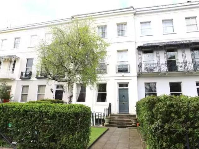 Rental! 1 BA 2 bedroom flat for rent in Evesham Road, GL52