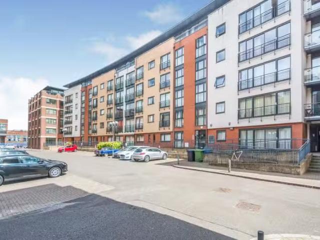 Deal! 1 BA 2 bedroom flat for rent in Kinvara Heights, 3 Rea P.