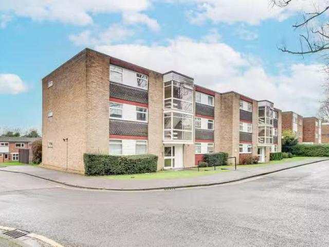 For Rent! 1 BA 2 bedroom flat for rent in Milton Road, Harpend.