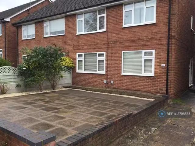 For Rent! 1 BA 2 bedroom flat for rent in Royal Oak Lane, Bedw.