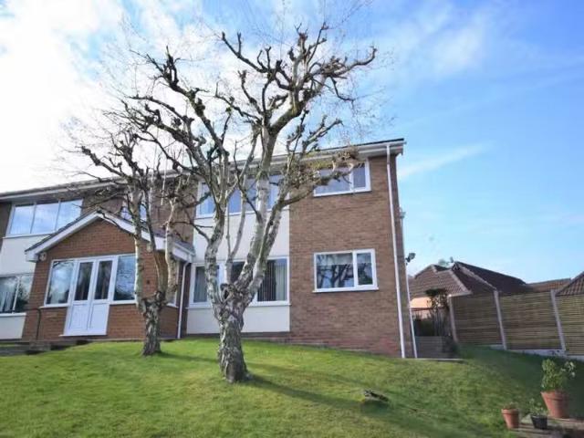 Cozy 1 BA 2 bedroom flat for rent in Westbank, Chester, Cheshi.