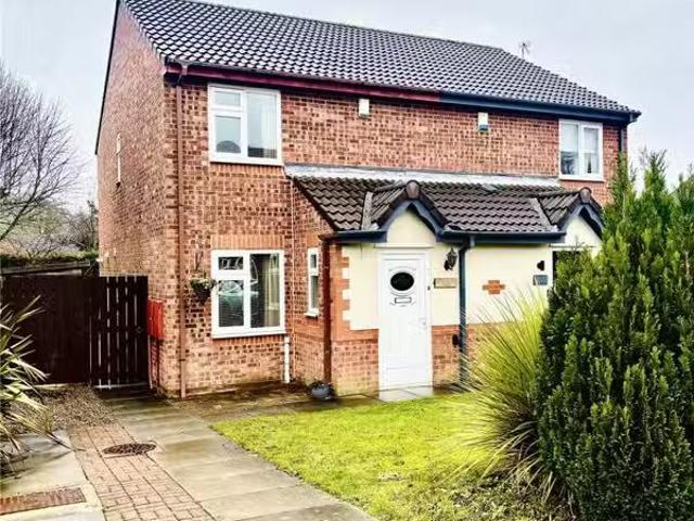 Deal! 1 BA 2 bedroom semi detached house for rent in Bridgemer.