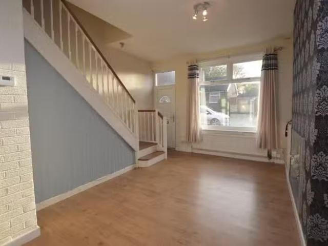 Charming 1 BA 2 bedroom terraced house for rent in Buller Stre.