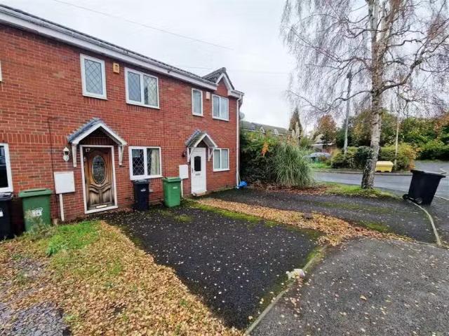 Deal! 1 BA 2 bedroom terraced house for rent in Byrchen Moor G.