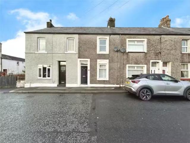 Nice 1 BA 2 bedroom terraced house for rent in Bowthorn Road.