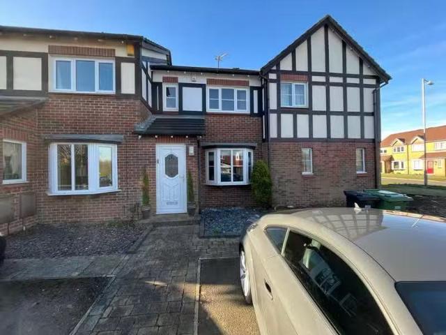 For Rent! 1 BA 2 bedroom terraced house for rent in Gleneagles.