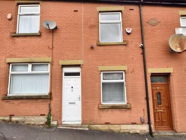 Unique 1 BA 2 bedroom terraced house for rent in Livesey Branc.