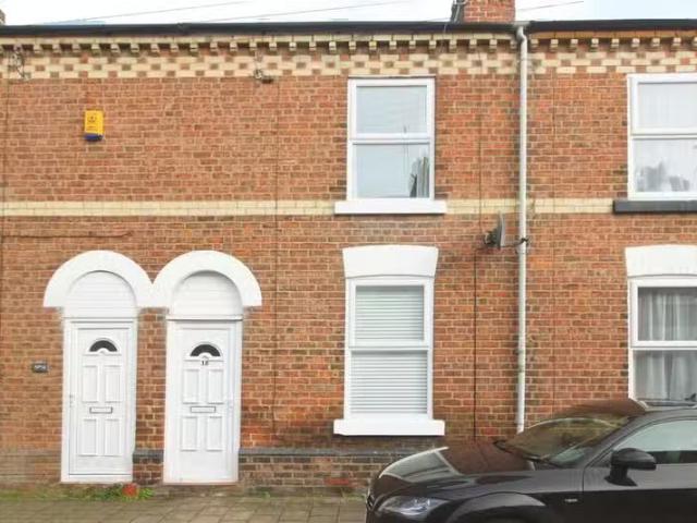 Unique 1 BA 2 bedroom terraced house for rent in Tomkinson Str.