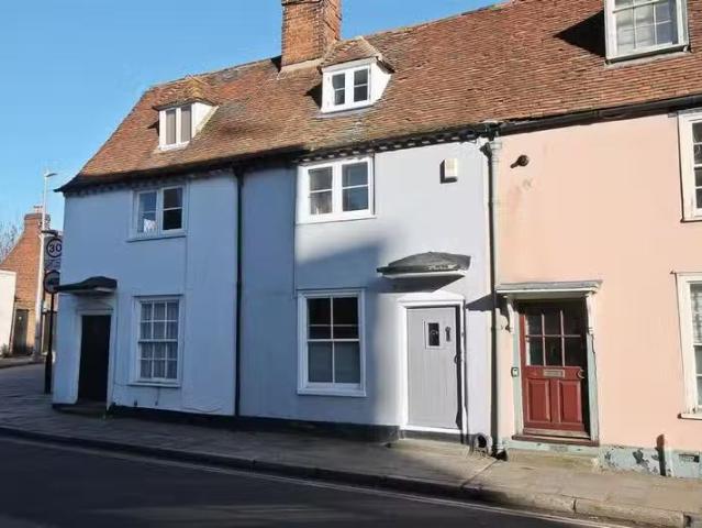 Nice 1 BA 2 bedroom terraced house for rent in Whitstable Road.
