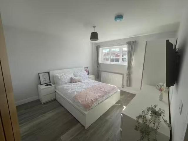 Nice 1 BA 4 bedroom house for rent in Chaney Road, Wivenhoe, C.