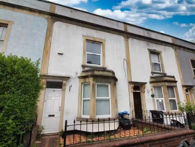 Rental! 1 BA 4 bedroom terraced house for rent in Thomas Stree.