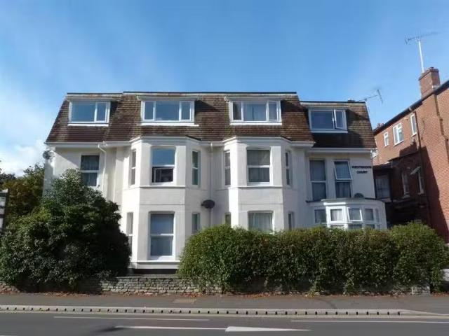 Nice 1 BA Studio flat for rent in Christchurch Road, Bournemou.