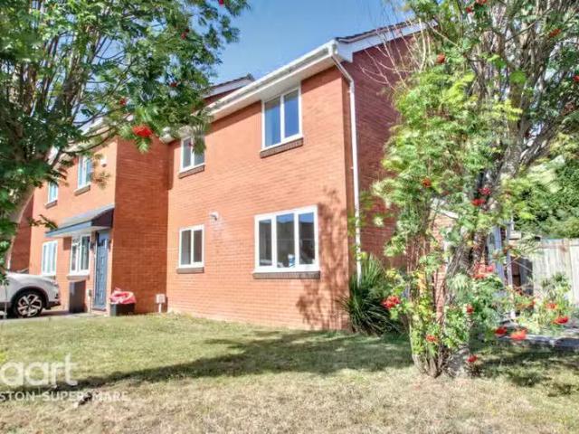 Rental! 1 bedroom terraced house for rent in Finmere Gardens.
