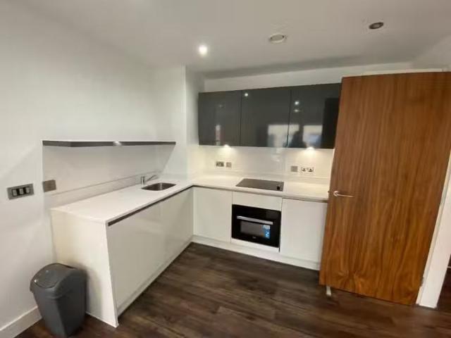 Charming 1 bedroom apartment for rent in Regency Place, Birmin.