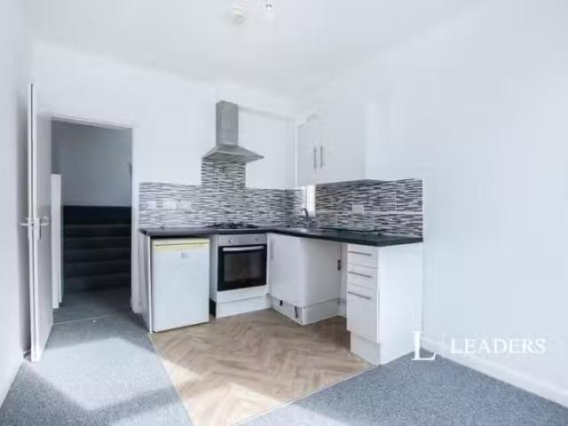 New 1 bedroom flat for rent in Christchurch Road, Bournemouth.
