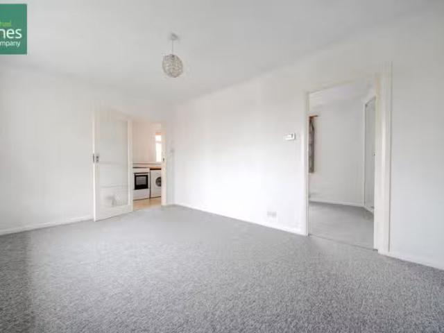 Cozy 1 bedroom flat for rent in Ferring Street, Ferring, Worth.