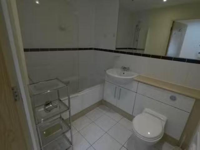 Nice 1 bedroom flat for rent in Parkhouse Court, Hatfield, Her.