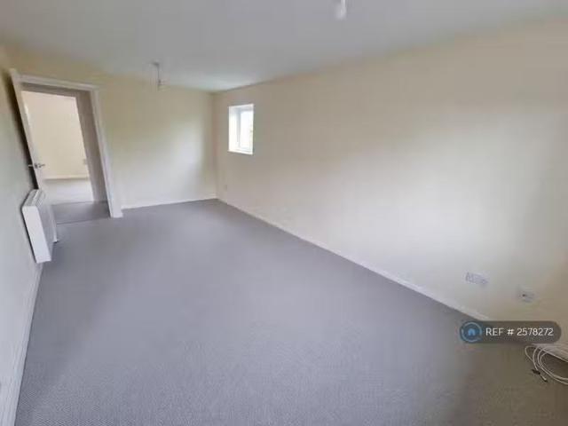 Deal! 1 bedroom flat for rent in Roman Walk, Bristol, BS4