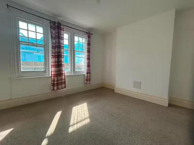 Unique 1 bedroom flat for rent in South Street, Eastbourne, BN21