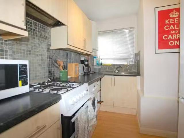 Deal! 1 bedroom ground floor flat for rent in 4 Hayne Road, BE.