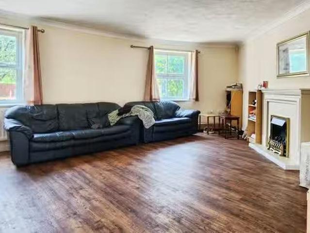 Cozy 1 bedroom house for rent in Hatcher Crescent, Colchester.