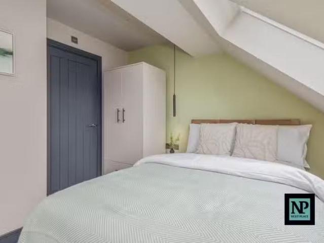 Cheap 1 bedroom house of multiple occupation for rent in Alfre.