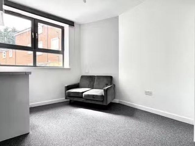 Nice 1 bedroom house share for rent in Blackswarth Road, Brist.