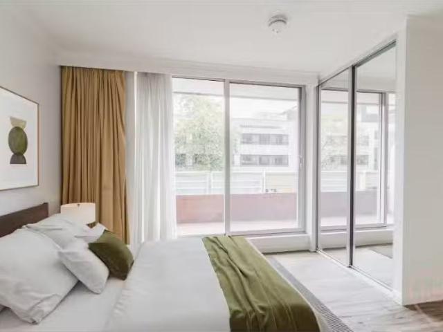 For Rent! 1 BR 101/2 Akuna Street, City Apartment for rent Li.
