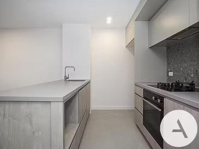 Just in! 1 BR 110/55 Dooring Street, partson, ACT 2602