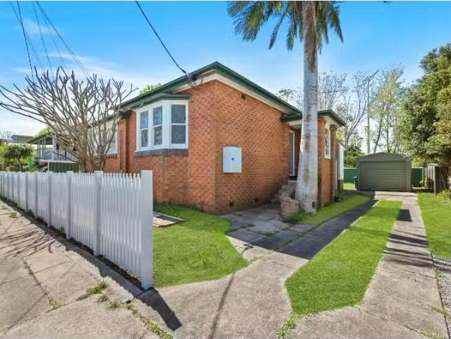 Nice 1 BR 1/12 James Street, HORSESHOE BEND Apartment for rent.