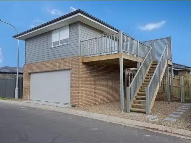 Nice 1 BR 123A Glenmore Ridge Drive, GLENMORE PARK Apartment f.